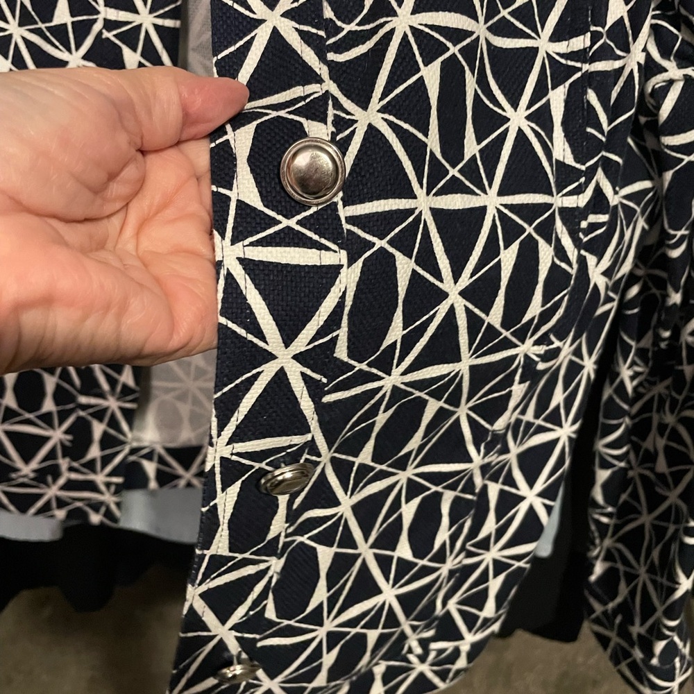 Geometric Patterned Jacket - image 3